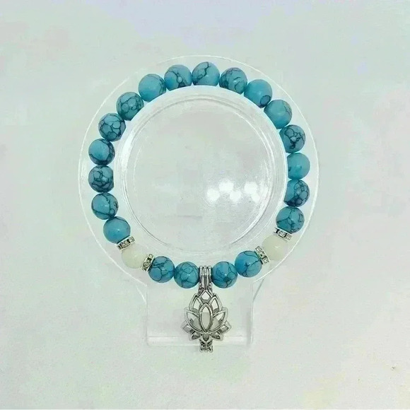 Lotus Pendant Glow in the Dark Beaded Bracelet - Picture 5 of 10